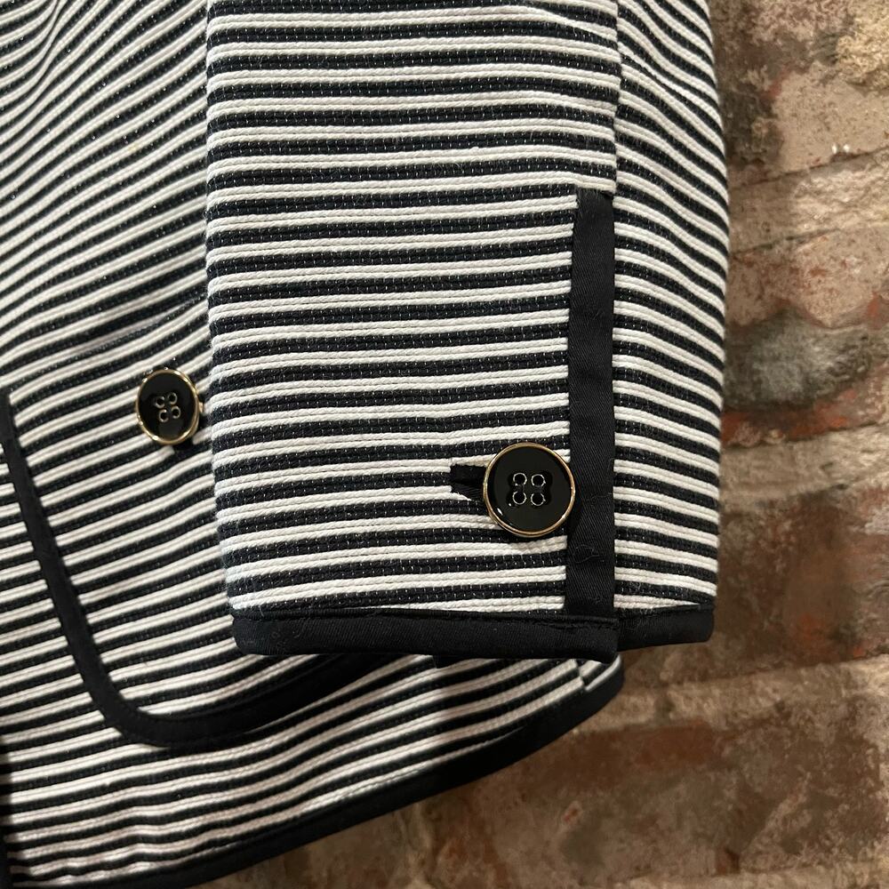 Talbots Striped‎ Black & White Blazer Jacket Size 4P - Picture 6 of 7